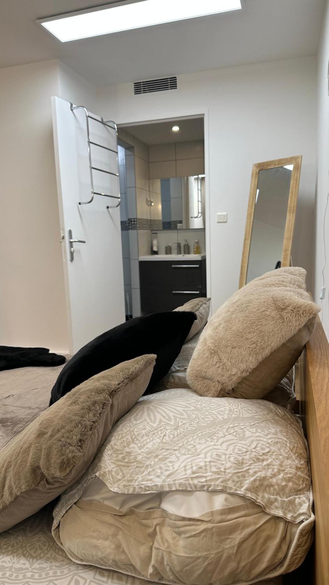Appartement 5Min To Disneyland, Parking Prive Маньї-ле-Онгр Екстер'єр фото